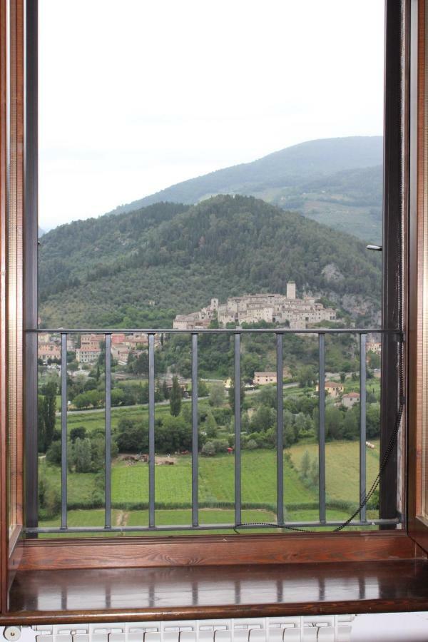 Il Castello Sul Lago Arrone Exteriér fotografie