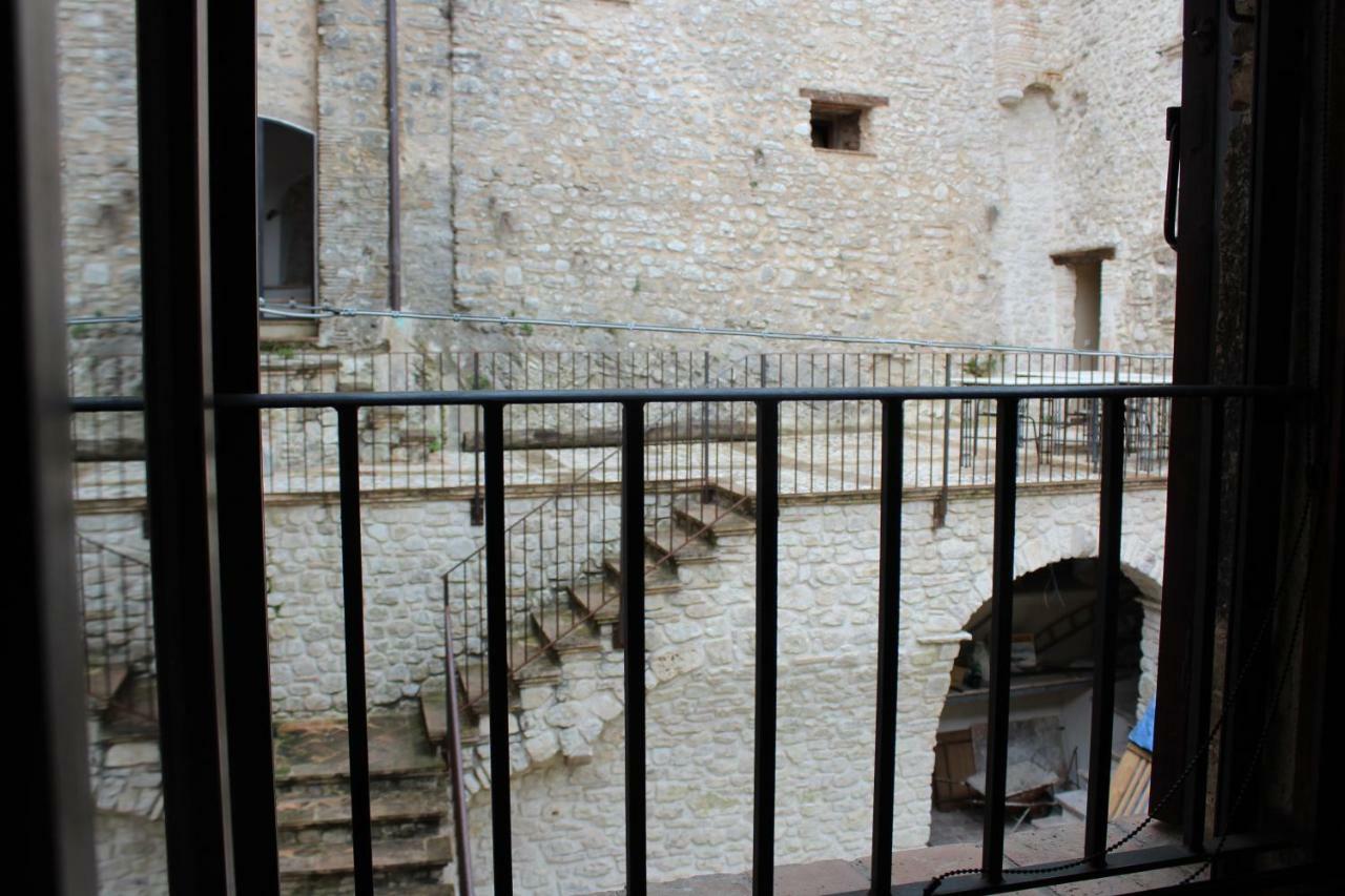 Il Castello Sul Lago Arrone Exteriér fotografie